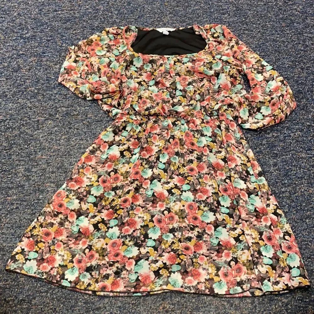 Speechless Floral Dress sz. M